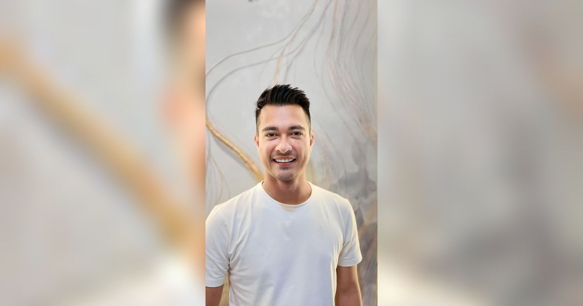 Kisah Eza Gionino 3 Tahun Jalani Hijrah: Break Syuting Demi Sholat Saat Terdengar Adzan