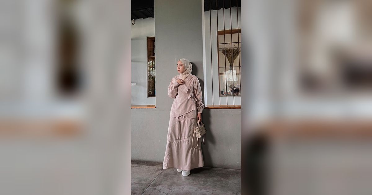 10 Rekomendasi Warna Baju Lebaran Paling Trendy di 2024, Bikin Makin Keren!