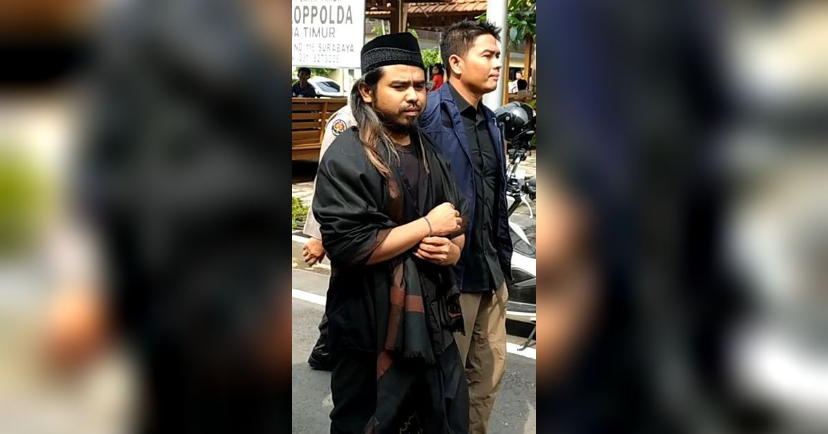 VIDEO: Gus Samsudin Terancam Dijerat UU ITE & Penistaan Agama Akibat Viral Konten 'Tukar Pasangan'