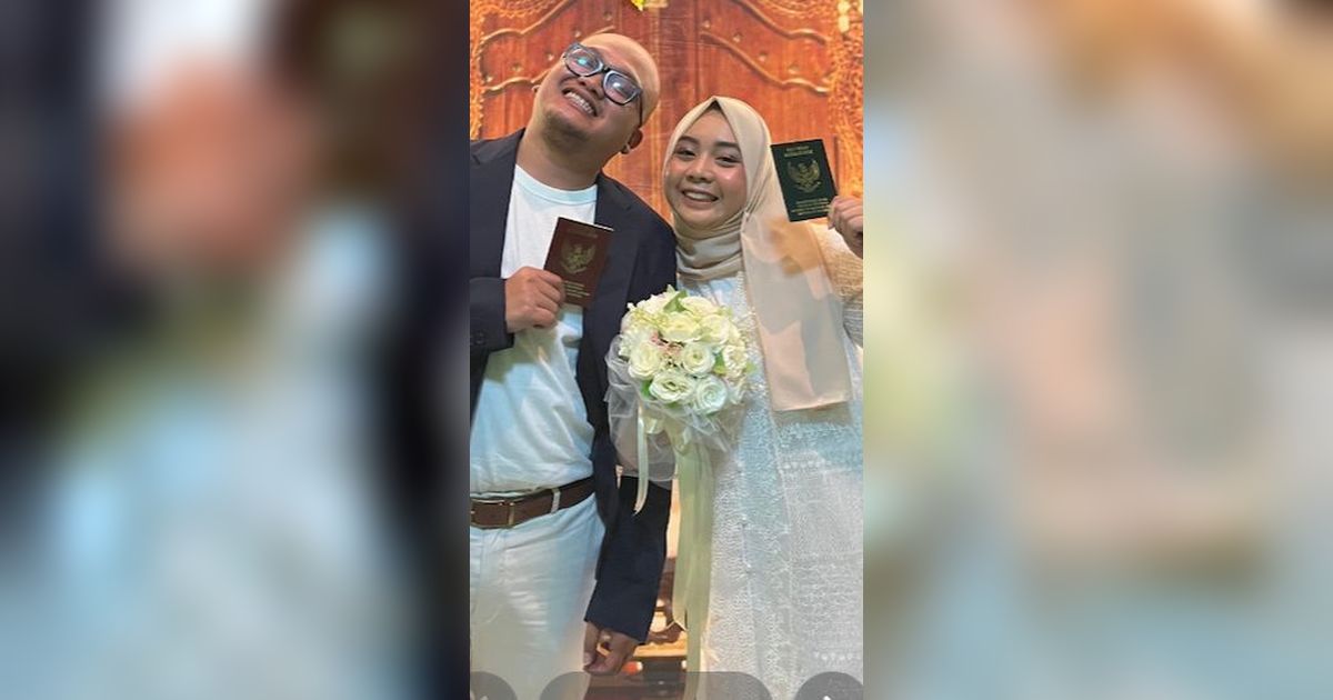 Viral Pasangan Pengantin Bagikan Momen Nikah di KUA, Sederhana Tapi Tetap Romantis