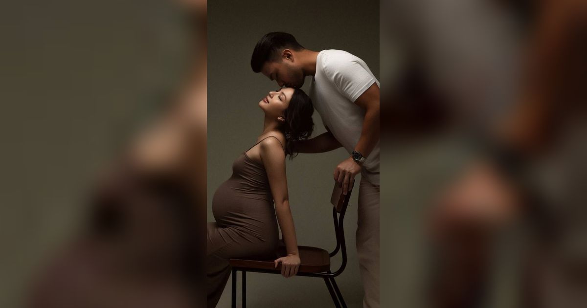 Aura Bumil Terpancar, 8 Foto Maternity Shoot Terbaru Jessica Mila Bersama Suami