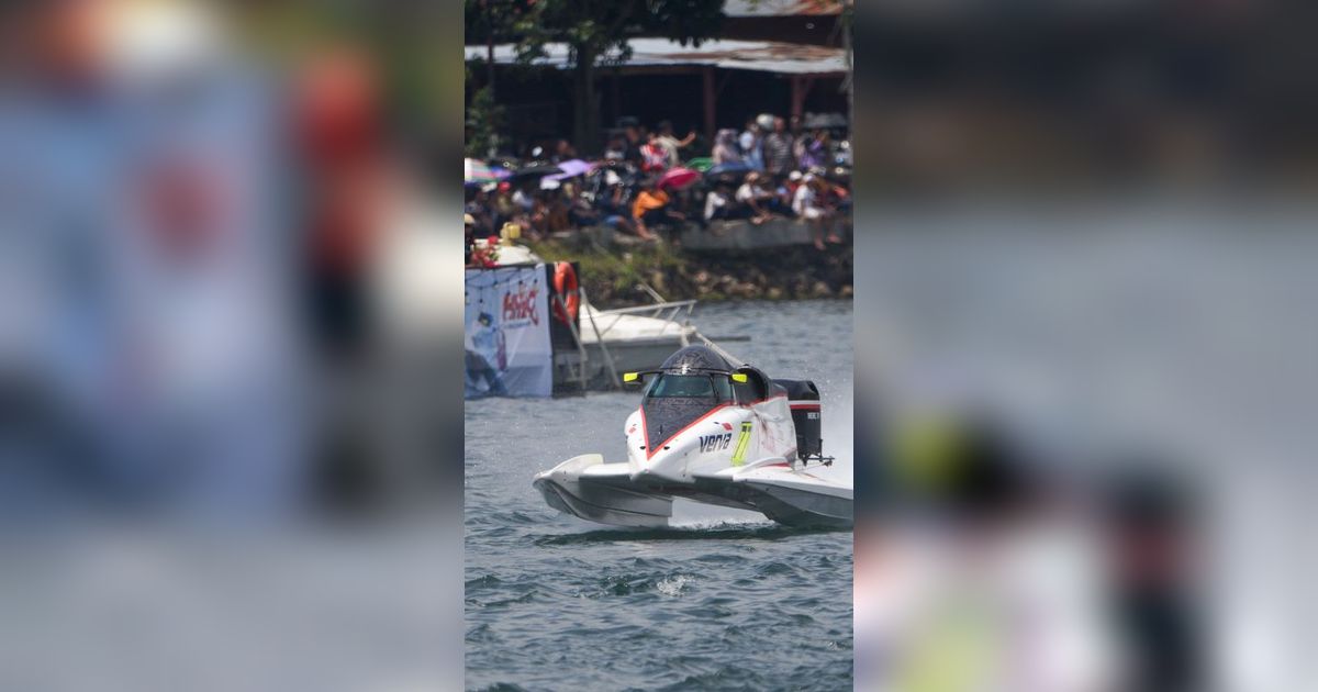 Mampu Gerakkan Roda Perekonomian, Ini Serba-Serbi Pelaksanaan F1 Powerboat 2024 di Balige