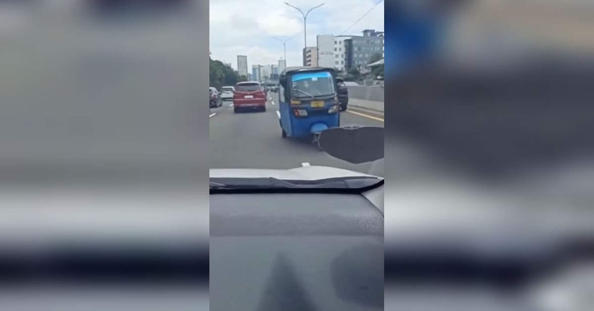 Viral Bajaj Salah Jalan, Terobos Tol hingga Lawan Arah