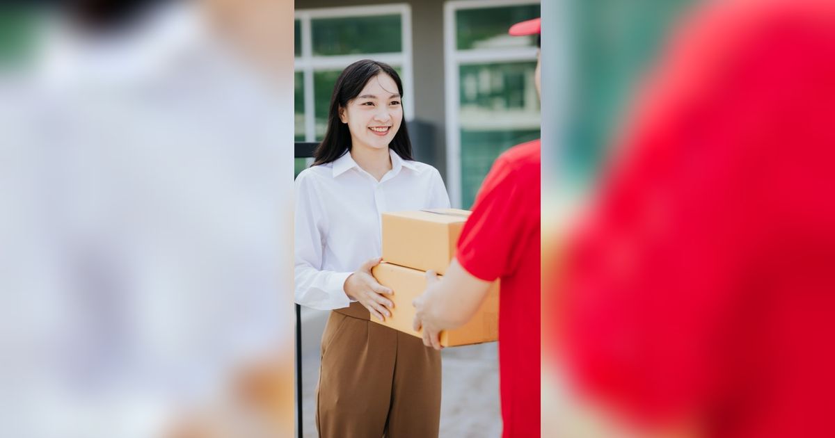 Nggak Perlu Was-was, Belanja Apa Saja Dijamin Sampai Sesuai Jadwal Berkat Shopee Garansi Tepat Waktu