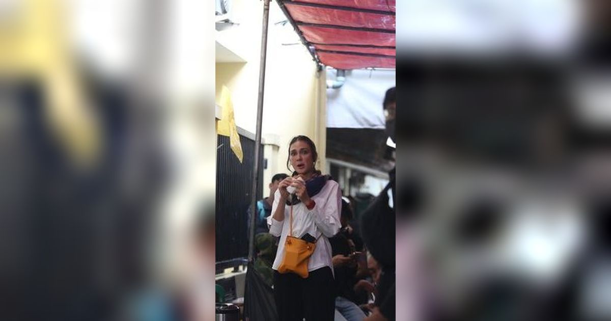 Ini 8 Potret Rumah Sederhana Maxime Bouttier di Gang Sempit, Jauh Beda dengan Milik Luna Maya