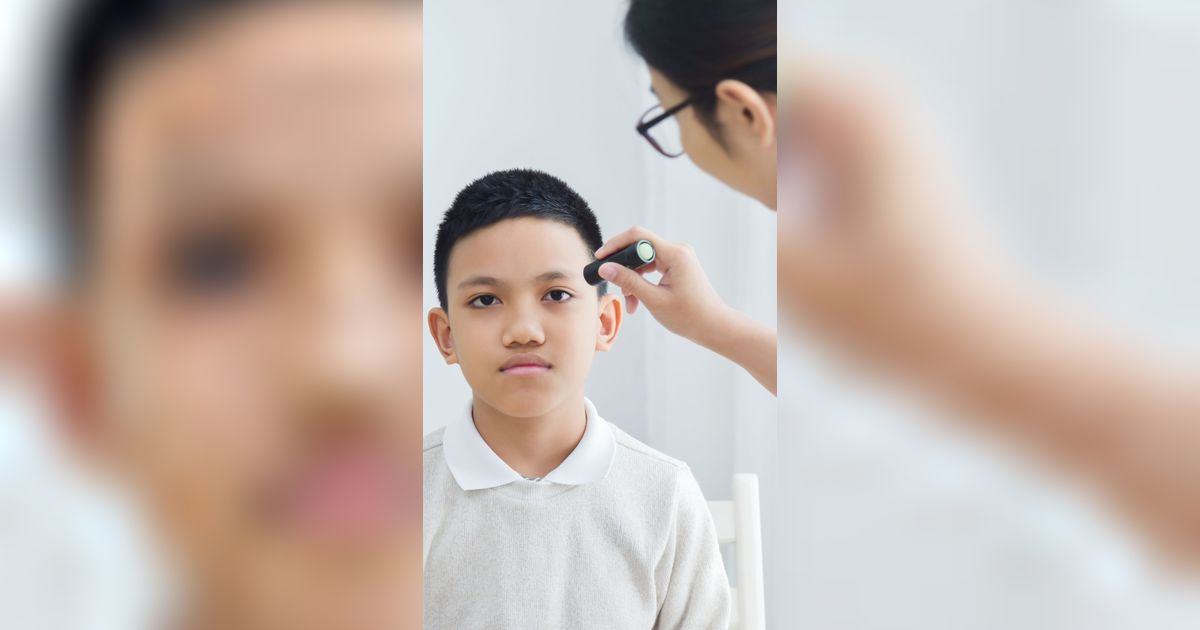 Ayah Bunda, Kenali 5 Tanda Anak Butuh Segera ke Dokter Mata