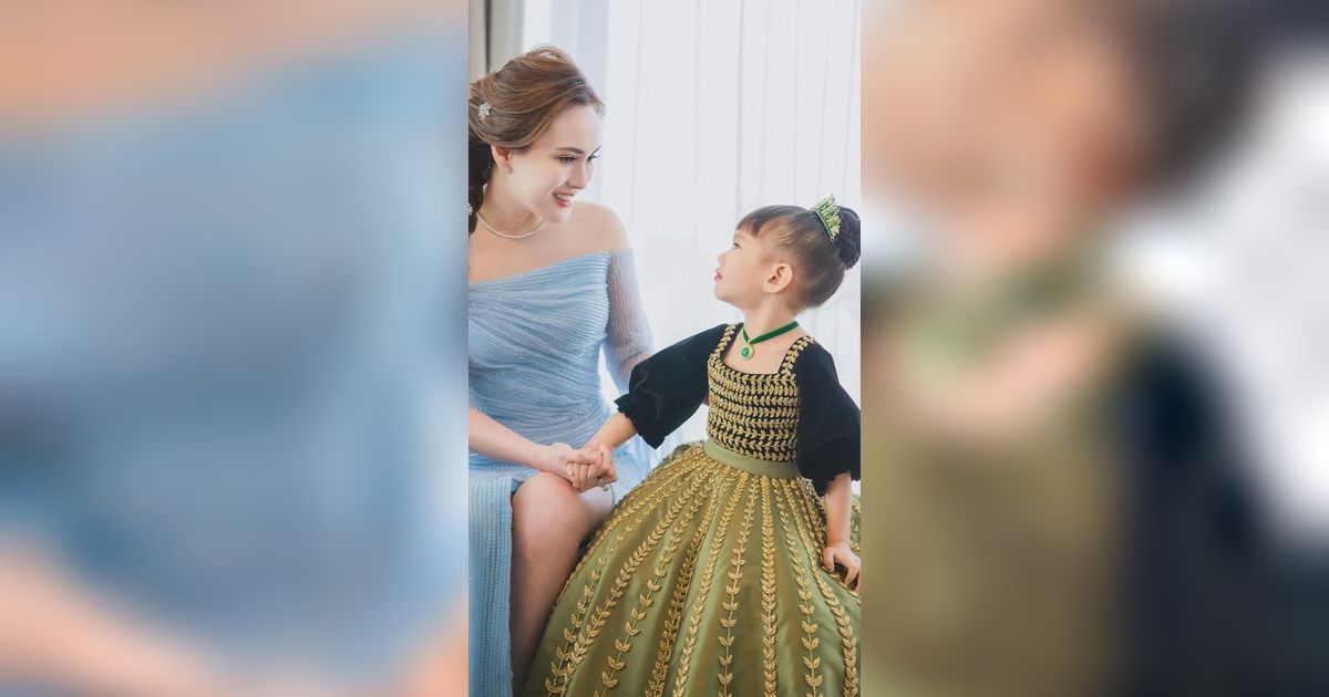 Penampakan Boneka Rp12 Juta, Kado Ultah Putri Shandy Aulia