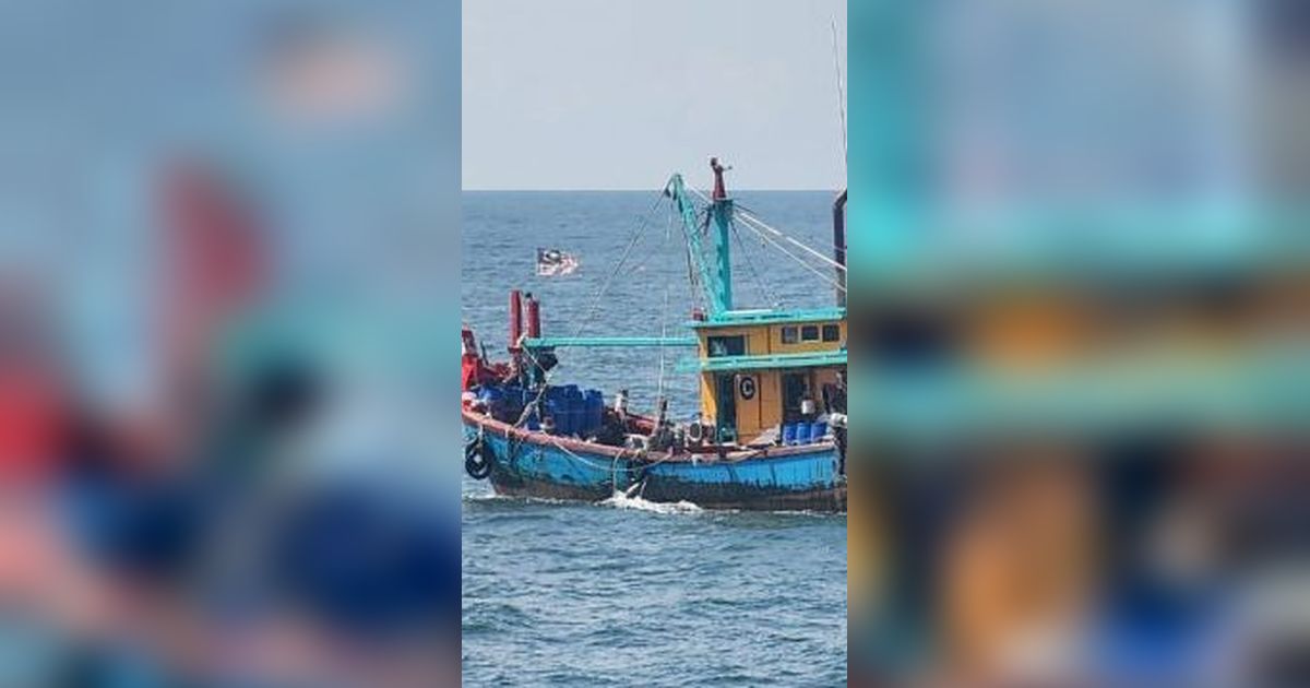 Polisi Tangkap Kapal Pencuri Ikan Berbendera Malaysia di Selat Malaka Kepri