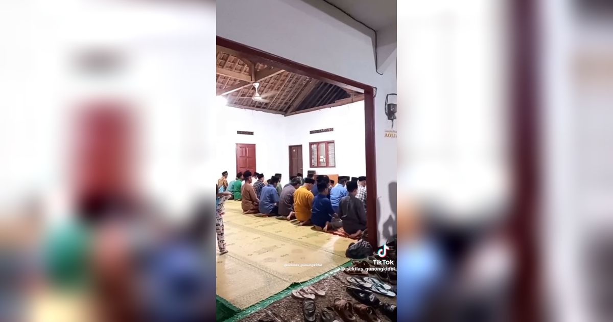 Mulai Puasa Hari Ini, Ini Momen Jemaah Aolia di Gunungkidul Gelar Tarawih Pertama