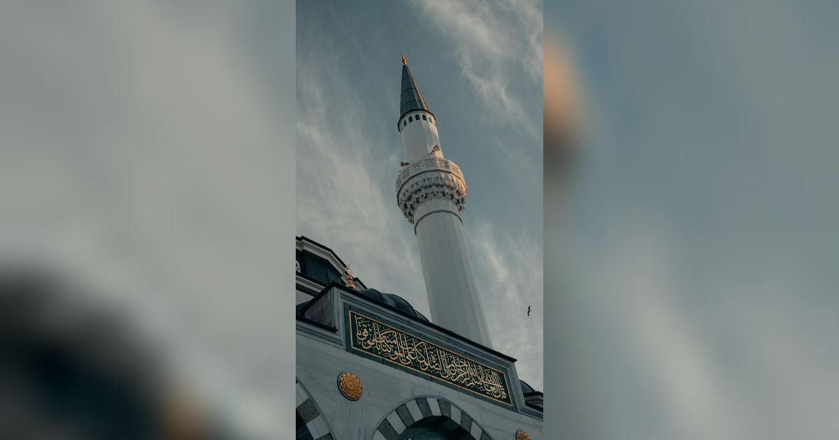 30 Pantun Menyambut Ramadhan Lucu yang Bikin Semangat di Bulan Suci