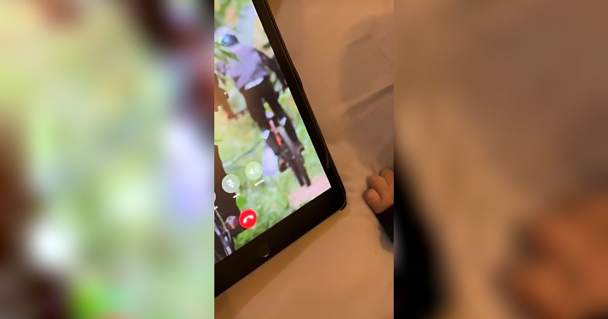 Kocak, Ayah Cosplay Jadi Suara iPad Biar Anak Nurut Ditonton 1 Juta Kali