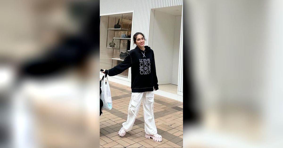 Celana Apa yang Cocok untuk Hoodie? Jangan Sampai Gagal Modis ya!