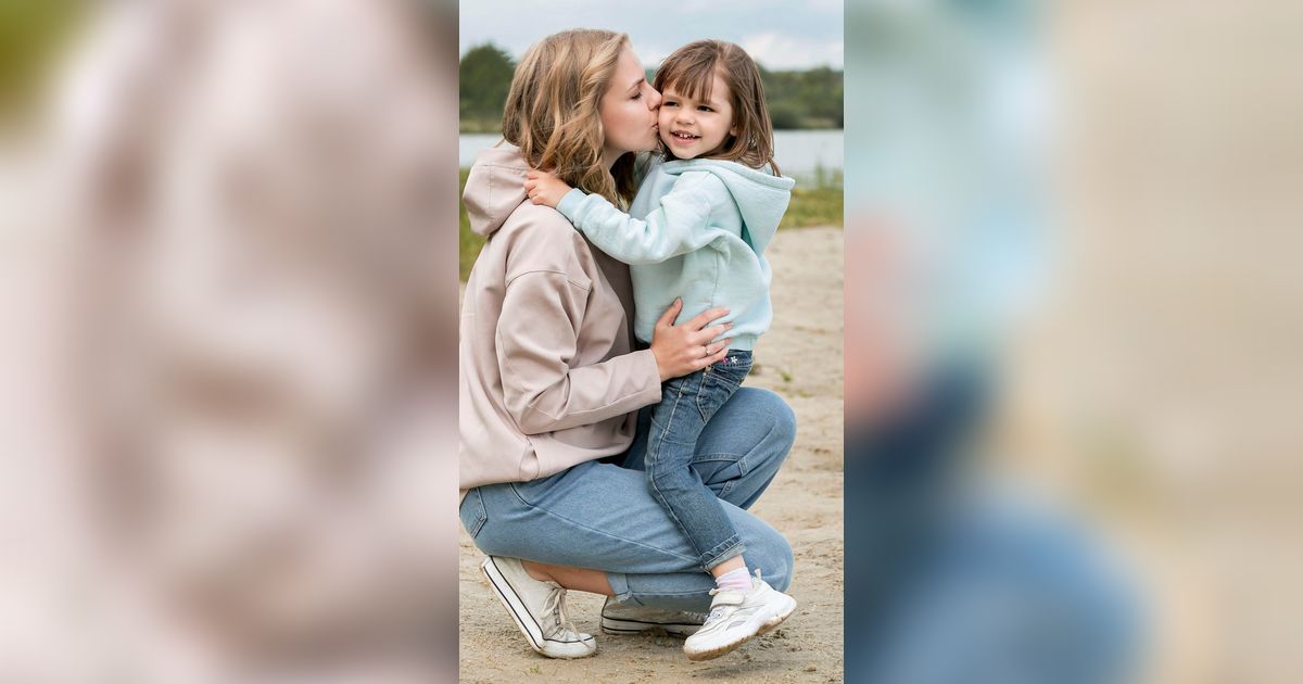 Mom Quotes From Daughter To Celebrate This Special Bond 