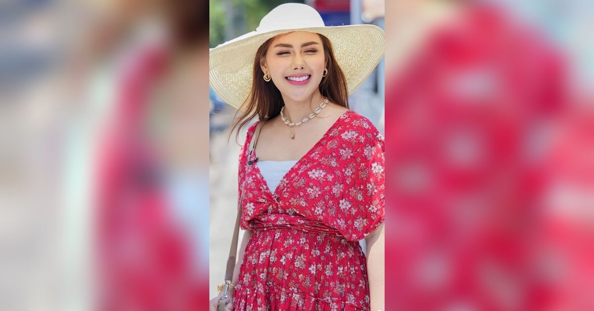 the Richest Artist in Indonesia, Take a Look at 10 Pictures of Rey Utami's Very Simple