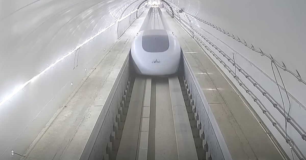 China Uji Kereta Maglev Hyperloop dengan Kecepatan 1.000 Km/Jam