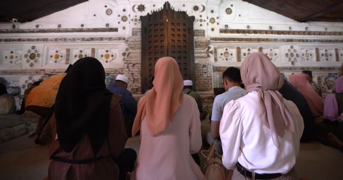 Napak Tilas Kejayaan Islam Cirebon di Desa Astana, Ada Makam Sunan Gunung Jati dan Keraton Pertama