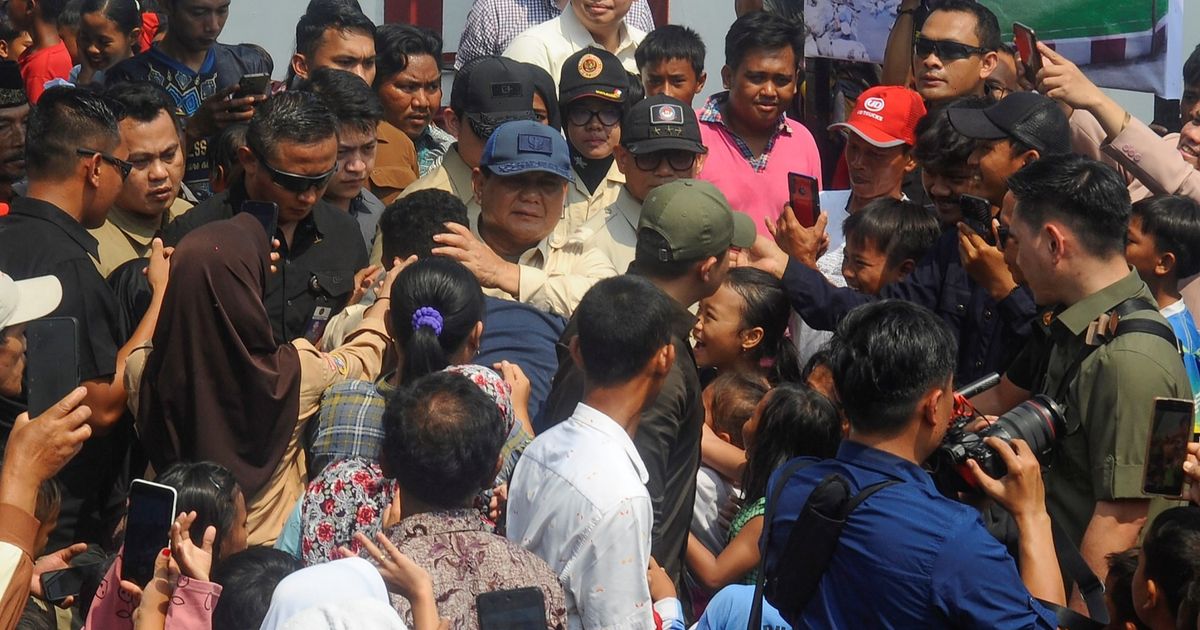 VIDEO: Kemunculan 'Anak Merdeka' Kejutkan Prabowo hingga Peluk Berkali-kali, Terungkap Alasannya