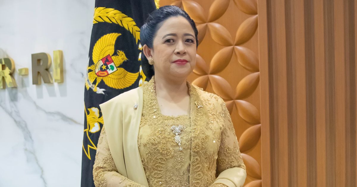 Puan Pakai Kebaya Kutubaru Emas Dibalut Kain Sutra Karya Maestro Tenun Indonesia, Ini Maknanya