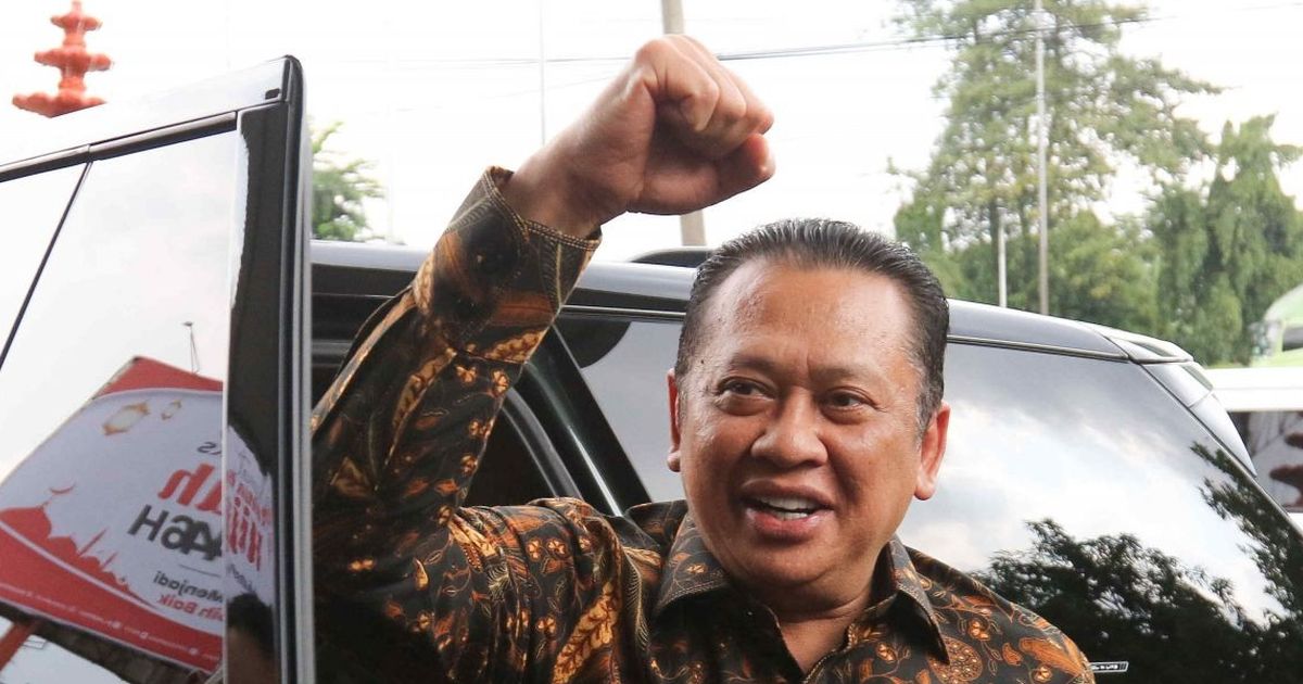 Sederet Pantun Khusus Bamsoet Berisi Pujian untuk Jokowi, Prabowo hingga Gibran