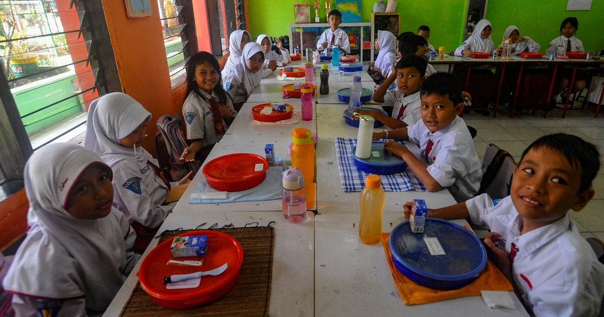 Biaya Program Makan Bergizi Gratis Masuk Anggaran Pendidikan, Bakal Pangkas Anggaran Kemendikbud dan Ristek?