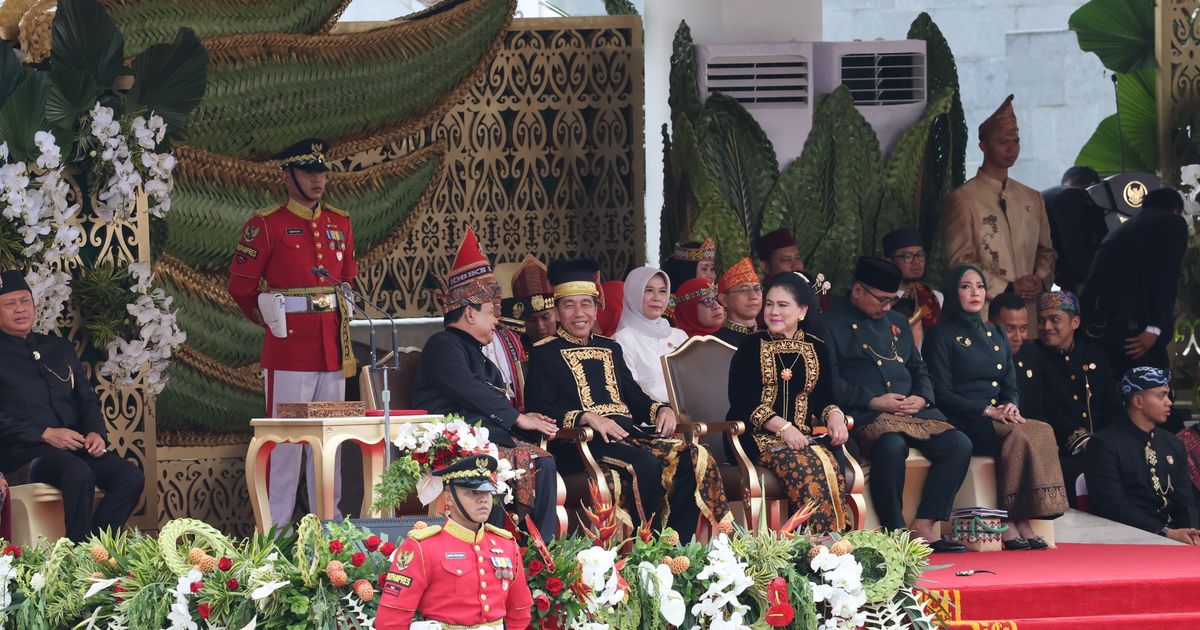 Momen Keakraban Prabowo dan Jokowi saat Upacara HUT ke-79 RI