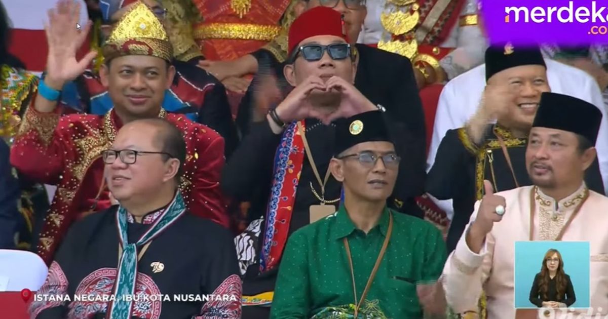 VIDEO: Simbol Cinta Ridwan Kamil Berbaju Adat Betawi di IKN, Kode Siap Maju Pilgub Jakarta