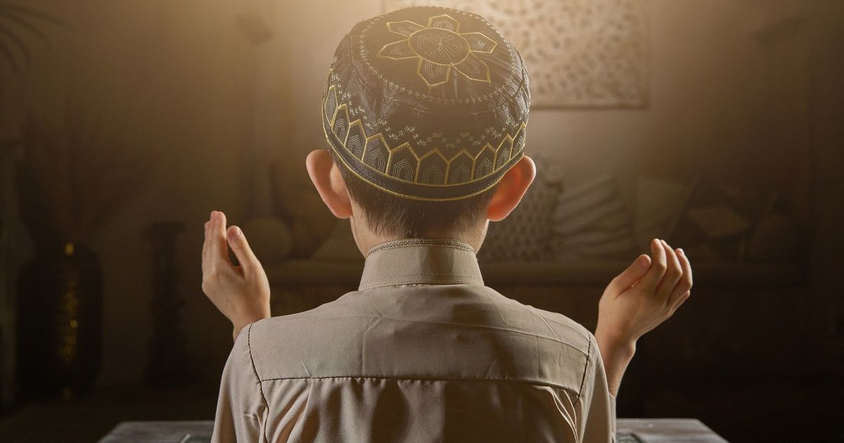 Doa Setelah Sholat Isyroq Latin dan Artinya, Perlu Diketahui