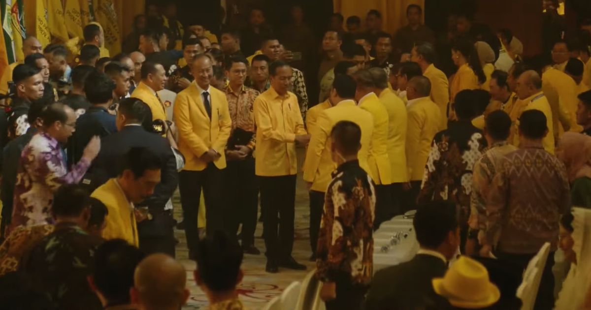 Jokowi Buka-Bukaan Jawab Isu Jabat Ketua Dewan Pembina Golkar