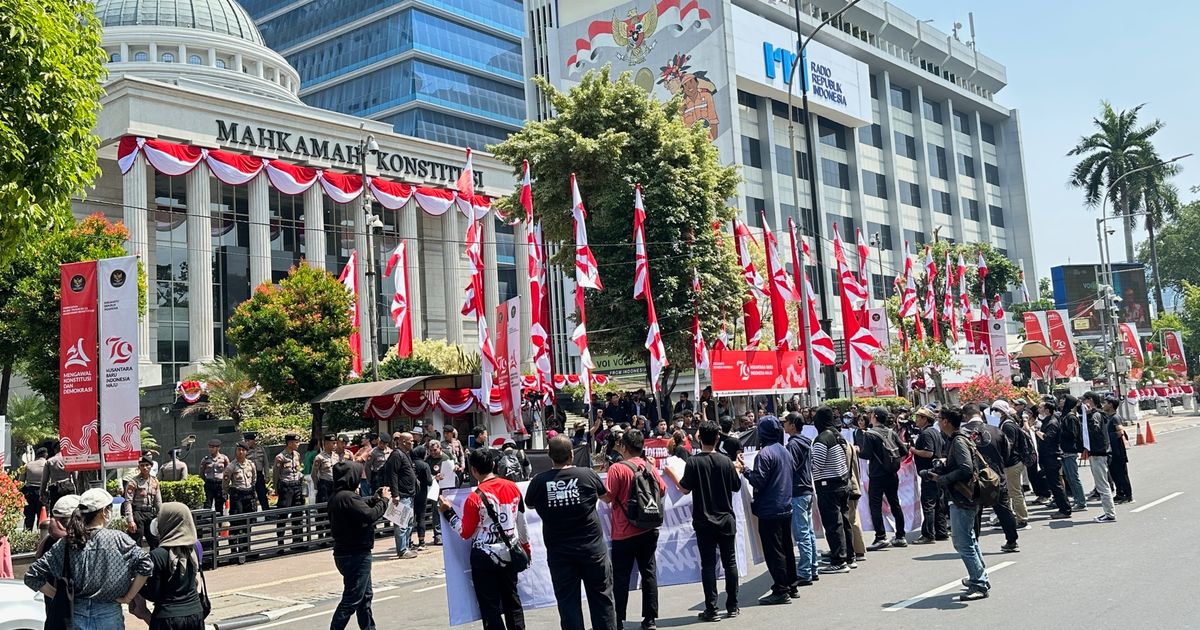 Said Didu Demo RUU Pilkada Depan MK: Tahun '98 Konstitusi Dikuasai Lembaga Resmi, Sekarang Dikuasai Keluarga