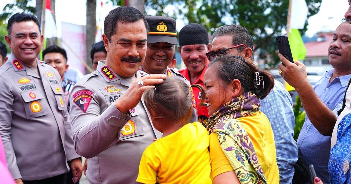 Wakapolri Komjen Agus 'Sidak' Polsek, Anggota Polisi dan Warga Langsung Kumpul