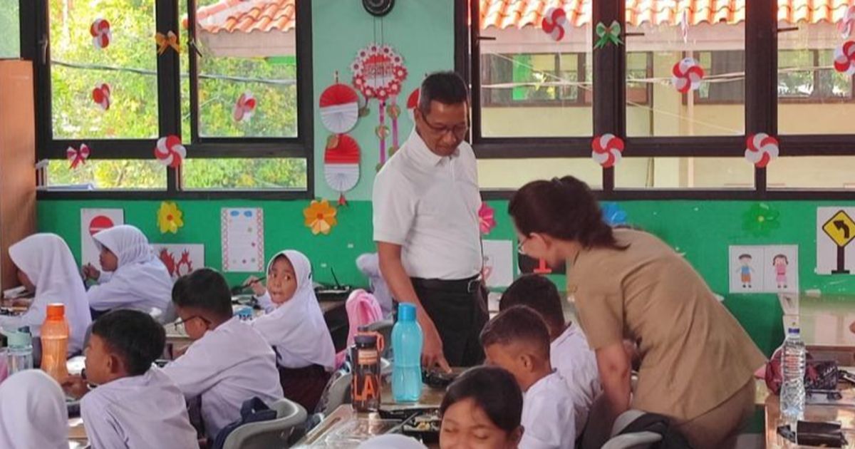 Heru Sebut Menu Makanan Bergizi Gratis Murid SD di Jakarta Kisaran Rp25.000 per Porsi