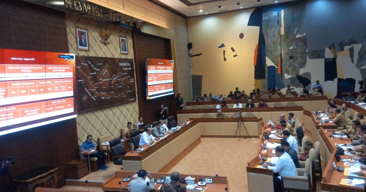 Komisi II DPR Sepakati 3 Rancangan PKPU dan Perbawaslu untuk Pilkada 2024