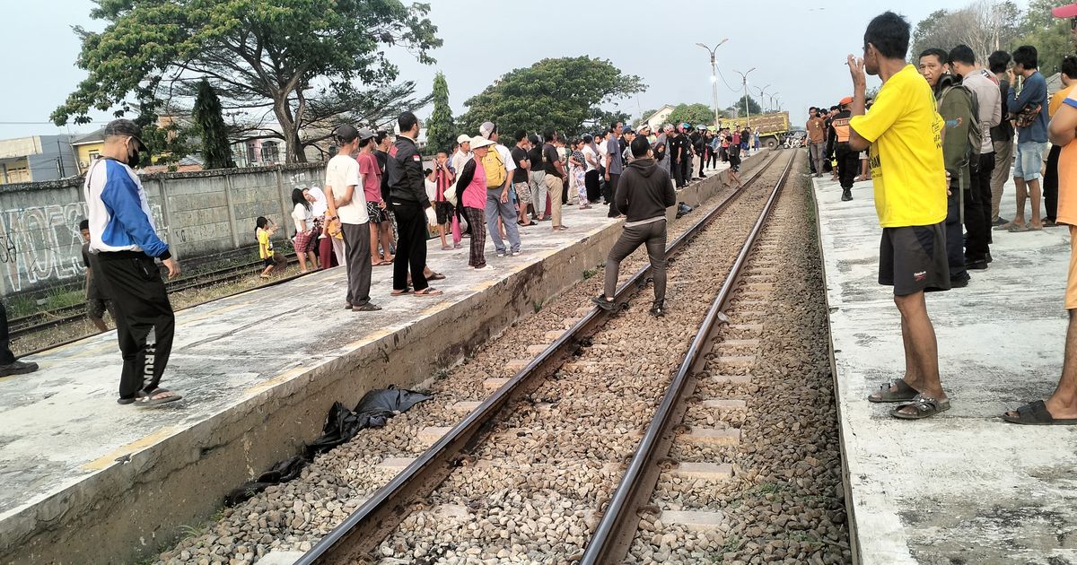 Siswi SMP di Bekasi Tewas Usai Tabrakan Diri ke Kereta, Surat Wasiatnya Bikin Sedih Mau Susul Bapak