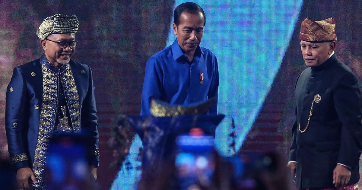 Jokowi Nilai Pilkada 2024 Sangat Demokratis: Banyak Pilihan dan Koalisi Saling Silang