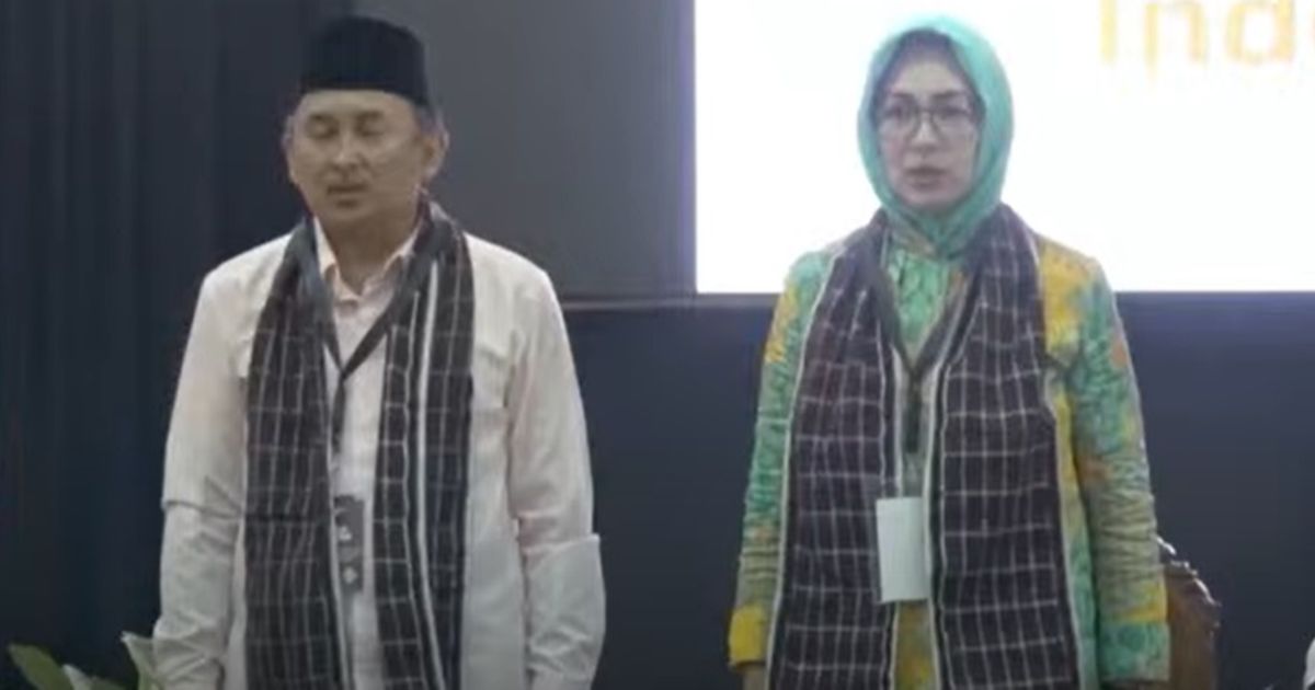 Berselendang Badui, Airin dan Ade Sumardi Daftar Cagub-Cawagub ke KPU Banten