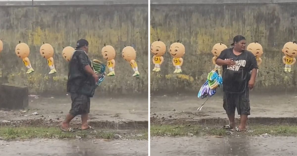 Viral Perjuangan Seorang Ayah Tetap Berjualan di Pinggir Jalan saat Hujan Deras, Tuai Simpati Warganet