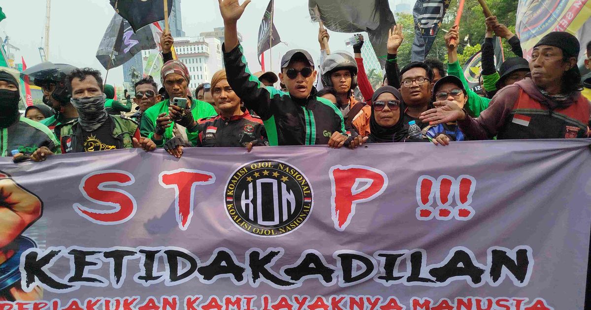 VIDEO: Perih Suara Hati Driver Ojol Tuntut Keadilan, Demo Besar-besaran Sampai Bule Ikutan