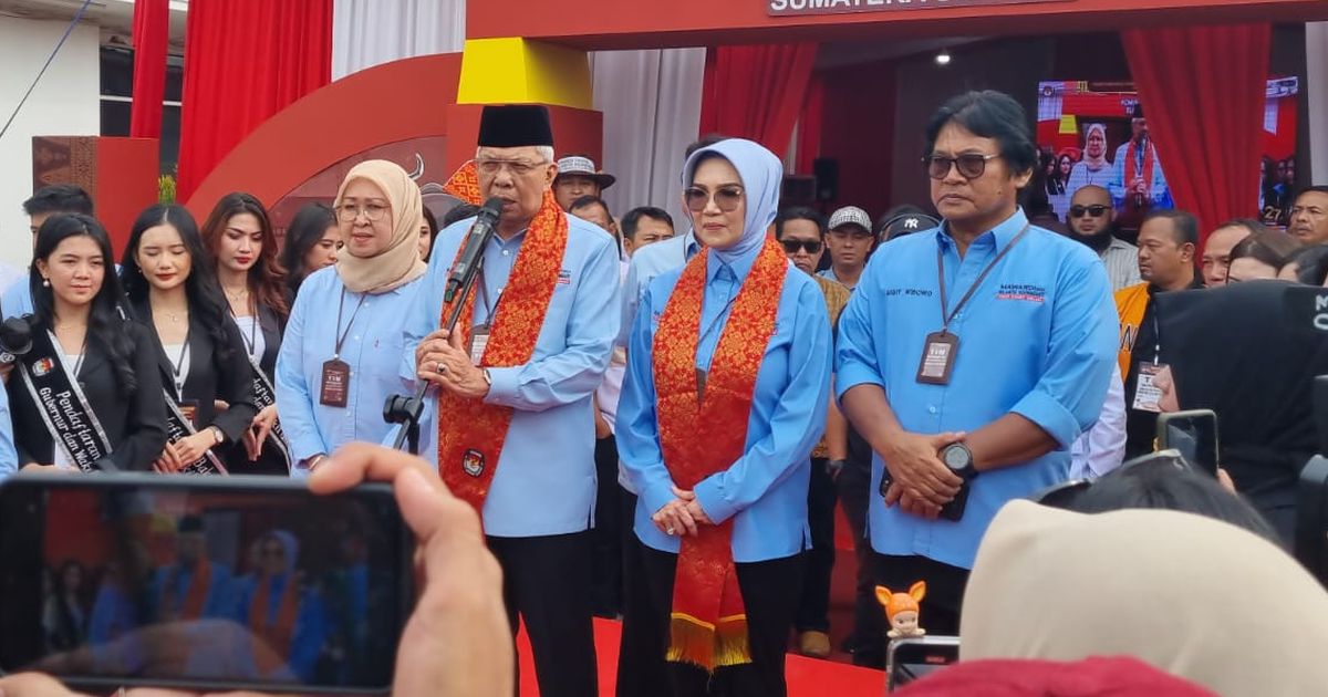 Kenakan Kemeja Biru Muda ala Prabowo-Gibran, Pasangan Matahati Daftar ke KPU Sumsel