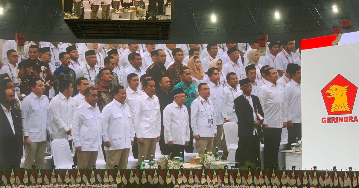 Berkemeja Putih, Jokowi-Ma’ruf Amin Hadiri Rapimnas Gerindra