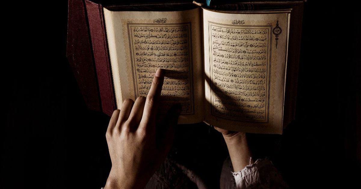 Mengapa Allah Pakai Kata 'Kami' di Al-Qur'an? Ini Penjelasannya Menurut Ustaz Khalid Basalamah dan UAH