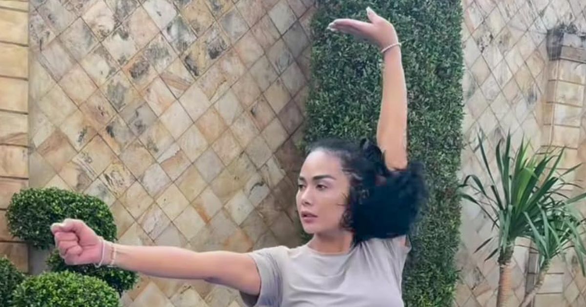 Momen Splitnya Curi Perhatian, Intip Potret Lincah Kris Dayanti Latihan Wushu di Usia 49 Tahun