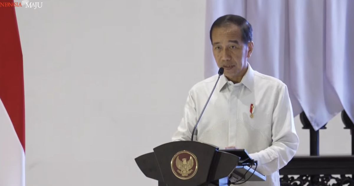 VIDEO: Presiden Jokowi Kumpulkan TNI-Polri di IKN, Ucap Permohonan Maaf Jelang Akhir Jabatan