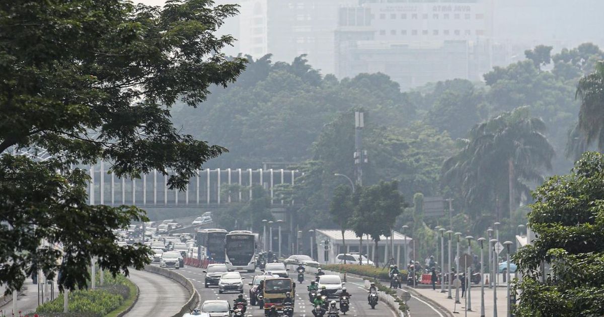 Kualitas Udara Jakarta Pagi Ini Tidak Sehat dan Diimbau Pakai Masker Bagi Kelompok Sensitif