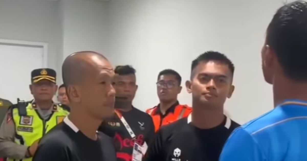 Amarah Zulkifli Syukur Eks Timnas Pelatih PON Sulteng, 'Keramasi' Habis Wasit Depan Polisi