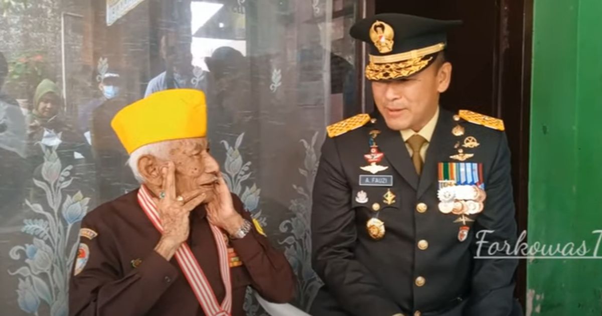 Jenderal Bintang Satu Kagum saat Sambangi Rumah Veteran Berusia 107 'Kita Belum Tentu Bisa Nyampe'