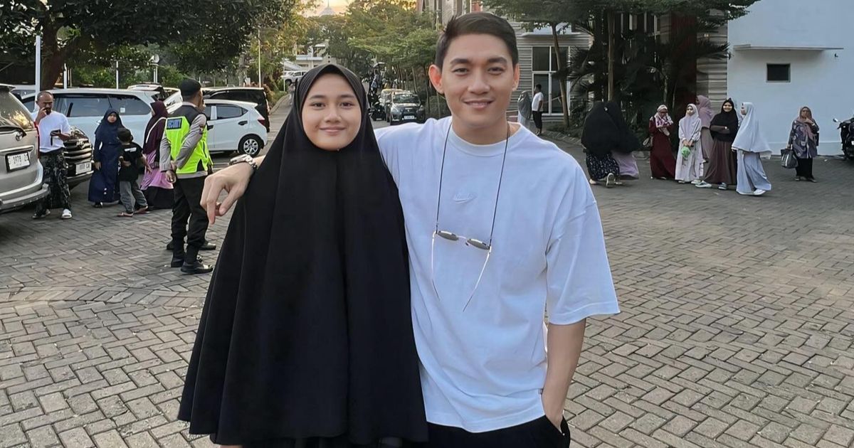 Momen Bahagia Ifan Seventen saat Jenguk Anak Gadisnya yang Mondok di Pesantren: Rasanya Kayak Ngecharge Hati