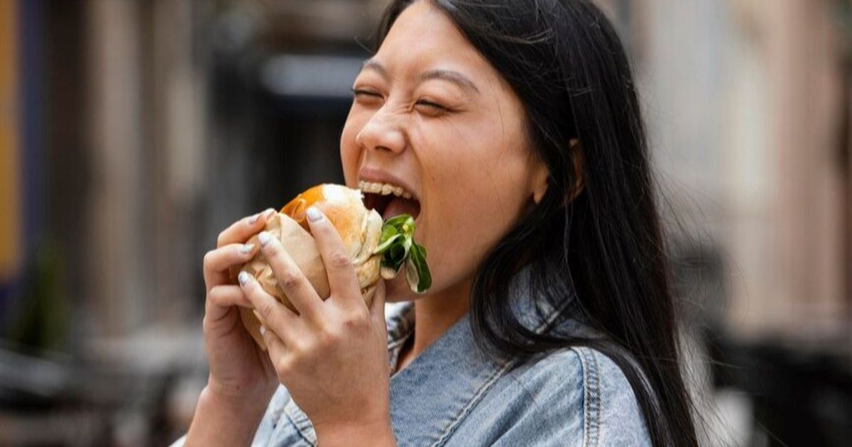 Untuk Menurunkan Berat Badan, Lebih Baik Makan 2 atau 3 Kali dalam Sehari?