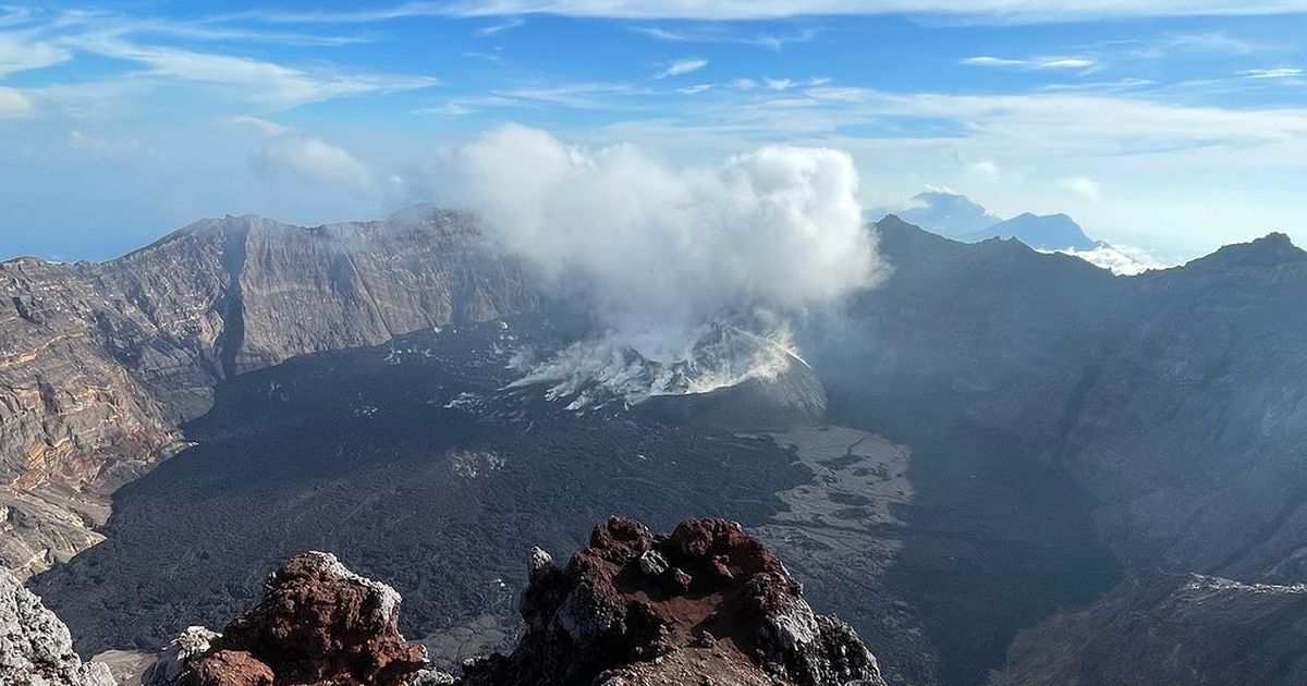 3 Fakta Gunung Raung yang Jarang Diketahui, Salah Satu Gunung Api Paling Aktif di Indonesia Punya Jejak Erupsi Besar