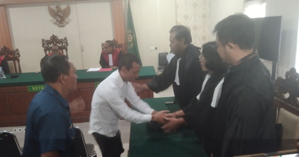 Divonis Bebas, Sukena yang Pelihara Landak Jawa Langsung Sujud Syukur