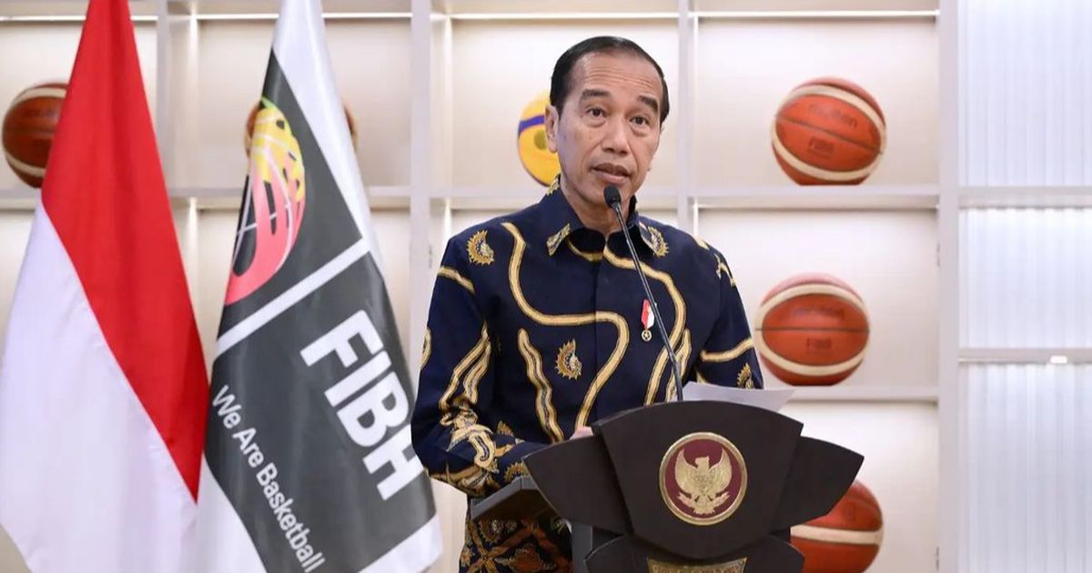 NPWP Miliknya dan Gibran-Kaesang Bocor, Jokowi: Di Negara Lain juga Terjadi